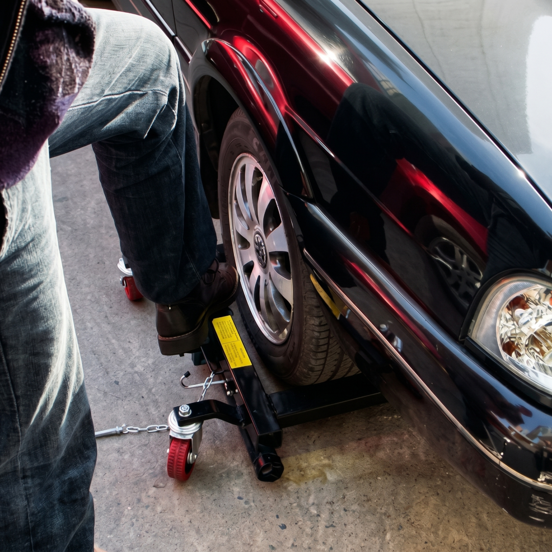 Hydraulic Wheel Jack / Dolly / Skate for Vehicle Positioning - Car Builder Solutions