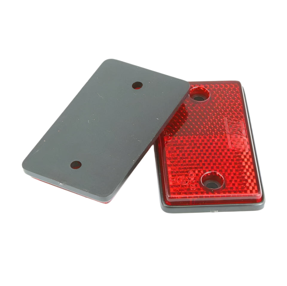 Red Rear Reflectors Rectangular 75x45mm – Car Builder Solutions