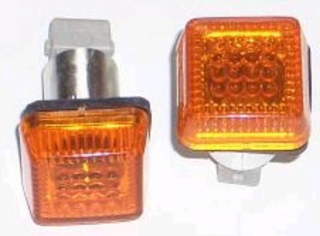 side-repeaters-amber-square-33mm