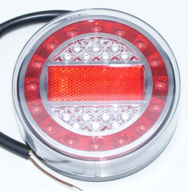 led-all-in-one-rear-lamp-with-built-in-reflector