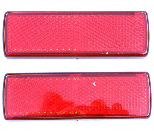 red-rear-reflectors-rectangular-30x100mm