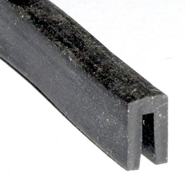 square-edge-7-x-4mm-rubber-u-channel-for-1mm-panels-per-metre