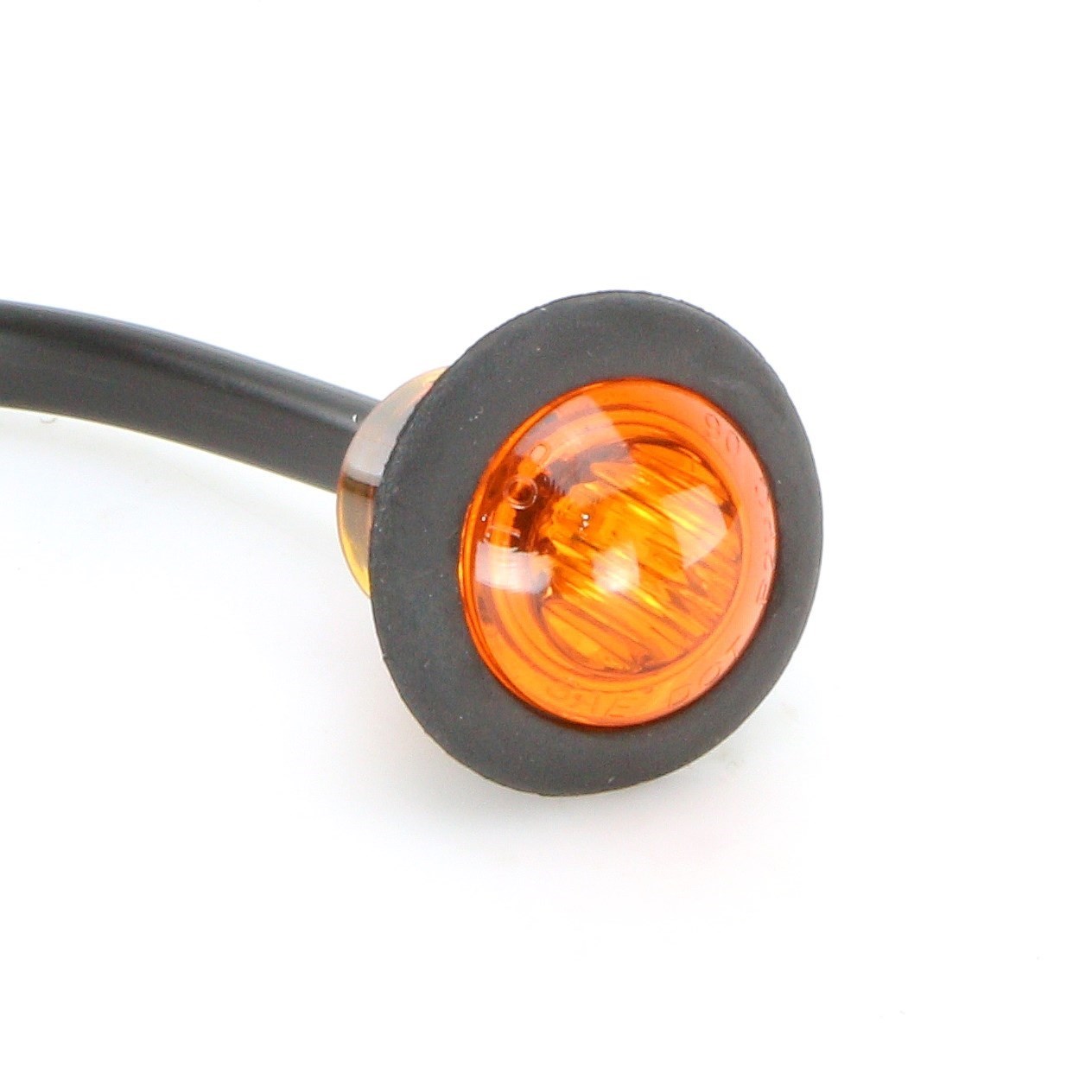 https://www.carbuilder.com/images/thumbs/003/0030613_micro-28mm-round-push-in-led-side-repeaters-pair.jpeg