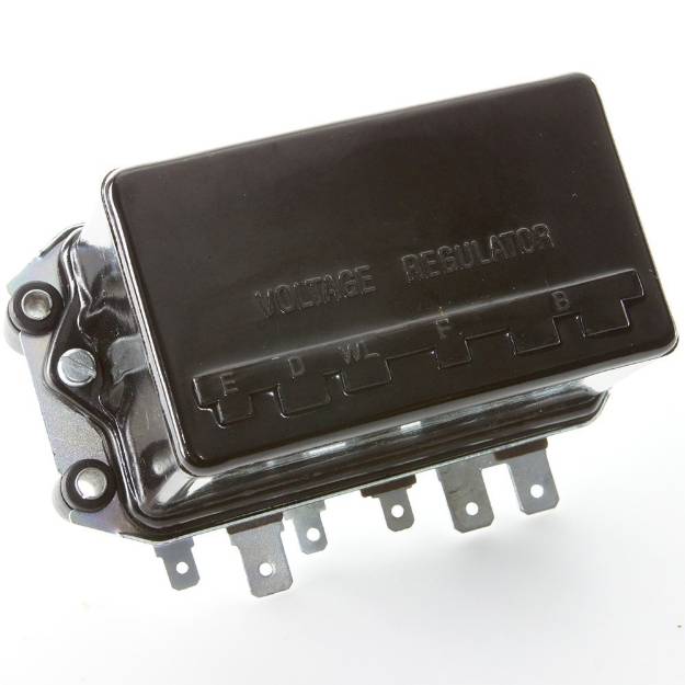 Picture of 12 Volt 25 Amp Voltage Regulator Control Box