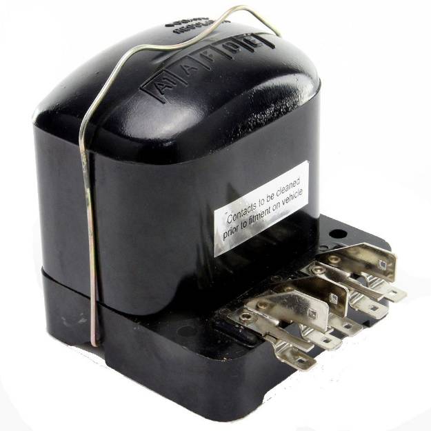 Picture of 12 Volt 22 Amp Voltage Regulator Control Box