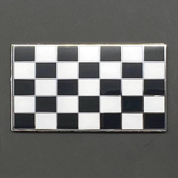 black-and-white-chequered-flag-enamel-badge-51x29mm